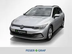 Reflexsilber Gebraucht 2023 VW Golf VIII Life Kombi | 23.440 € (Fairer Preis)