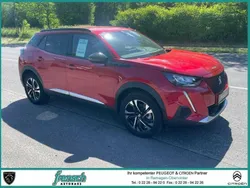 Rot Gebraucht 2022 Peugeot e-2008 Allure SUV | 18.990 € (Guter Preis)