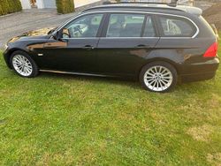 Schwarz Gebraucht 2011 BMW 325 Comfort Edition Kombi | 6.800 € (Guter Preis)