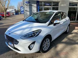Frostweiß Gebraucht 2021 Ford Fiesta Titanium Kleinwagen | 16.450 € (Fairer Preis)
