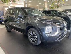 Basaltgrau Neu 2025 Mitsubishi Outlander P-HEV Plus SUV | 49.990 € (Fairer Preis)