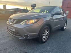 Grau Gebraucht 2014 Nissan Qashqai N-Connecta SUV | 9.699 € (Fairer Preis)