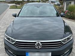 Grau Gebraucht 2019 VW Passat Kombi | 13.550 € (Fairer Preis)
