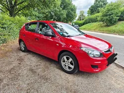 Rot Gebraucht 2009 Hyundai i30 Classic Limousine | 2.350 € (Superpreis)