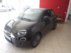 Schwarz Gebraucht 2022 Fiat 500e Icon Limousine | 17.990 € (Guter Preis)