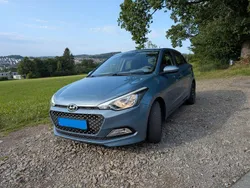 Blau Gebraucht 2017 Hyundai i20 Active Limousine | 7.880 € (Fairer Preis)