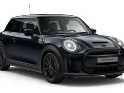 Schwarz Gebraucht 2023 Mini Cooper SE Kleinwagen | 21.380 € (Fairer Preis)