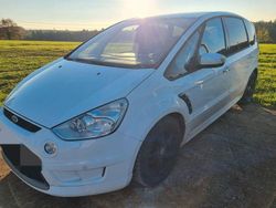 Weiß Gebraucht 2010 Ford S-MAX S Van / Kleinbus | 2.900 € (Guter Preis)