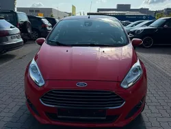 Rot Gebraucht 2016 Ford Fiesta Titanium Kleinwagen | 7.999 € (Guter Preis)