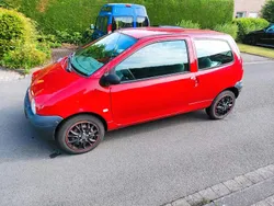 Rot Gebraucht 2006 Renault Twingo Kleinwagen | 1.250 €