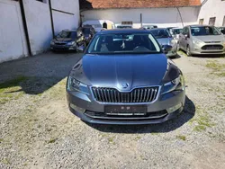 Quarzgrau metallic Gebraucht 2016 Skoda Superb Style Kombi | 10.900 € (Superpreis)