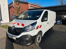 Weiß Gebraucht 2018 Renault Trafic Komfort Van / Kleinbus | 16.990 € (Etwas zu teuer)