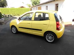 Gelb Gebraucht 2009 Kia Picanto Kleinwagen | 2.990 €