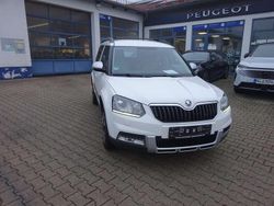 Candyweiss Gebraucht 2014 Skoda Yeti Elegance SUV | 5.500 € (Etwas zu teuer)