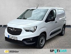 Weiß Gebraucht 2024 Opel Combo-e Life Edition Van / Kleinbus | 27.990 € (Etwas zu teuer)