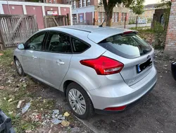 Silber Gebraucht 2015 Ford Focus Limousine | 3.000 € (Guter Preis)