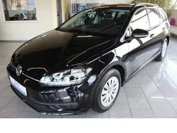 Schwarz metallic Gebraucht 2018 VW Golf VII Kombi | 14.555 € (Guter Preis)