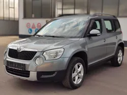 Grau Gebraucht 2011 Skoda Yeti Active SUV | 6.990 € (Fairer Preis)