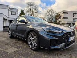 Schwarz Gebraucht 2024 Hyundai i30 N Line Limousine | 25.500 € (Fairer Preis)