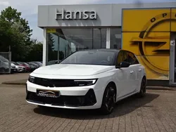 Jade weiss/arktis weiss Gebraucht 2023 Opel Astra GSe Limousine | 30.890 € (Fairer Preis)