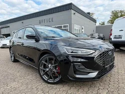 Schwarz Gebraucht 2022 Ford Focus Performance Edition Limousine | 27.790 € (Fairer Preis)
