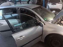 Gebraucht 2006 Renault Mégane II Authentique Limousine | 1.500 € (Guter Preis)