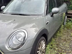 Grau Gebraucht 2019 Mini Cooper D Clubman Kombi | 10.500 €