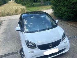 Weiß Gebraucht 2017 Smart ForTwo Coupé Passion Cabrio | 10.900 € (Fairer Preis)
