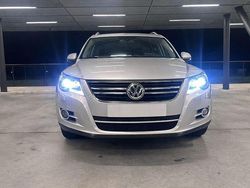 Silber Gebraucht 2010 VW Tiguan SUV | 9.800 € (Teuer)