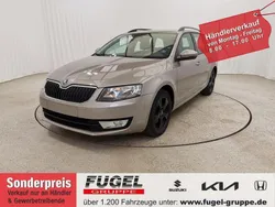 Cappuccinobeige metallic Gebraucht 2014 Skoda Octavia Elegance Limousine | 5.999 € (Superpreis)