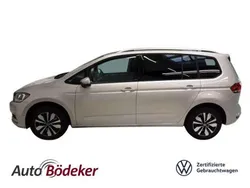 Ivory silver Gebraucht 2024 VW Touran Move Van / Kleinbus | 33.990 € (Guter Preis)