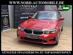 Melbournerot metallic (metallic) Gebraucht 2020 BMW 320 Advantage Kombi | 22.450 € (Fairer Preis)
