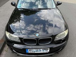Schwarz Gebraucht 2011 BMW 118 Lifestyle Kleinwagen | 4.200 € (Guter Preis)