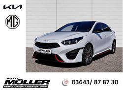 Weiss Gebraucht 2021 Kia Ceed GT Comfort Limousine | 29.749 € (Teuer)