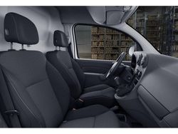 Arktikweiß Gebraucht 2021 Mercedes Citan 109 Van | 14.149 € (Etwas zu teuer)