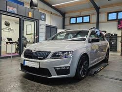 Grau Gebraucht 2016 Skoda Octavia RS Kombi | 14.490 € (Fairer Preis)