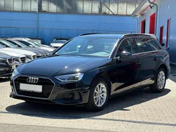 Brillantschwarz Gebraucht 2021 Audi A4 Kombi | 19.995 € (Fairer Preis)