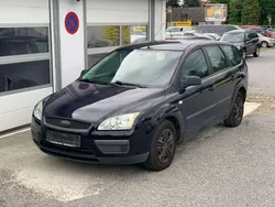 Marineblau Gebraucht 2005 Ford Focus Trend Kombi | 835 € (Superpreis)