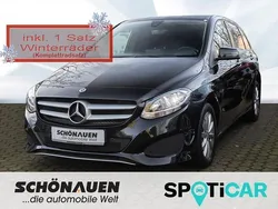 Kosmosschwarz metallic Gebraucht 2017 Mercedes B220 Van / Kleinbus | 17.450 € (Fairer Preis)