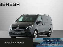 Grau Gebraucht 2024 Mercedes V300 Avantgarde Van / Kleinbus | 61.680 € (Guter Preis)