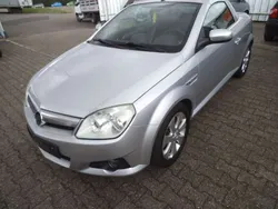 Silber Gebraucht 2008 Opel Tigra Enjoy Cabrio | 2.950 € (Fairer Preis)