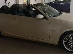 Weiß Gebraucht 2009 BMW 325 Cabriolet M Sport Cabrio | 14.890 € (Fairer Preis)