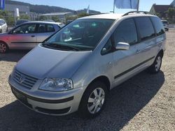 Silber Gebraucht 2002 VW Sharan Family Van / Kleinbus | 4.900 € (Etwas zu teuer)