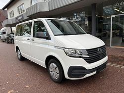Weiß Gebraucht 2021 VW T6.1 Family Van | 26.950 €