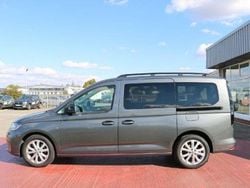 Grau Gebraucht 2022 VW Caddy Maxi Life Van / Kleinbus | 30.990 € (Guter Preis)