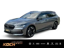 Purity weiss Neu 2025 Skoda Superb SportLine Kombi | 57.149 € (Teuer)