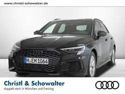 Mythosschwarz metallic Gebraucht 2024 Audi A3 Sportback S-Line Limousine | 40.912 € (Fairer Preis)