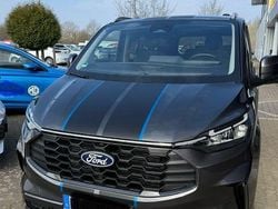 Grau Gebraucht 2025 Ford Tourneo Sport Van / Kleinbus | 58.150 €