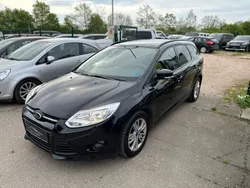 Schwarz Gebraucht 2013 Ford Focus Kombi | 6.489 € (Teuer)