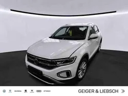 Pure white Gebraucht 2024 VW T-Roc Style SUV | 28.499 € (Guter Preis)